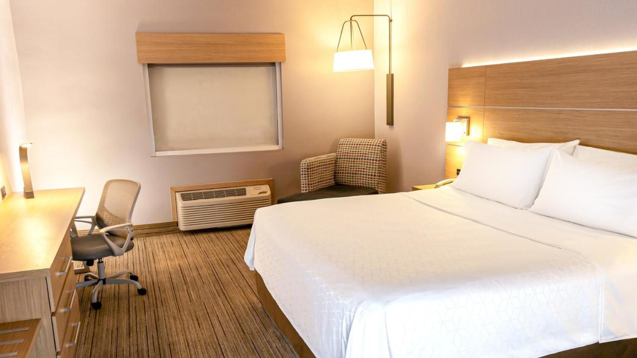 Holiday Inn Express Chihuahua By Ihg Zewnętrze zdjęcie