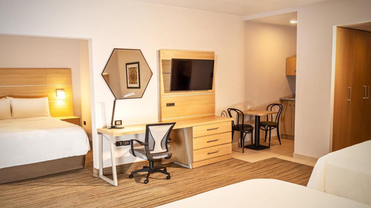 Holiday Inn Express Chihuahua By Ihg Zewnętrze zdjęcie