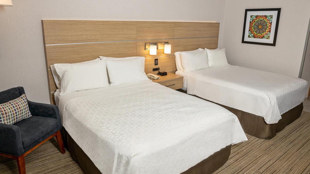 Holiday Inn Express Chihuahua By Ihg Zewnętrze zdjęcie