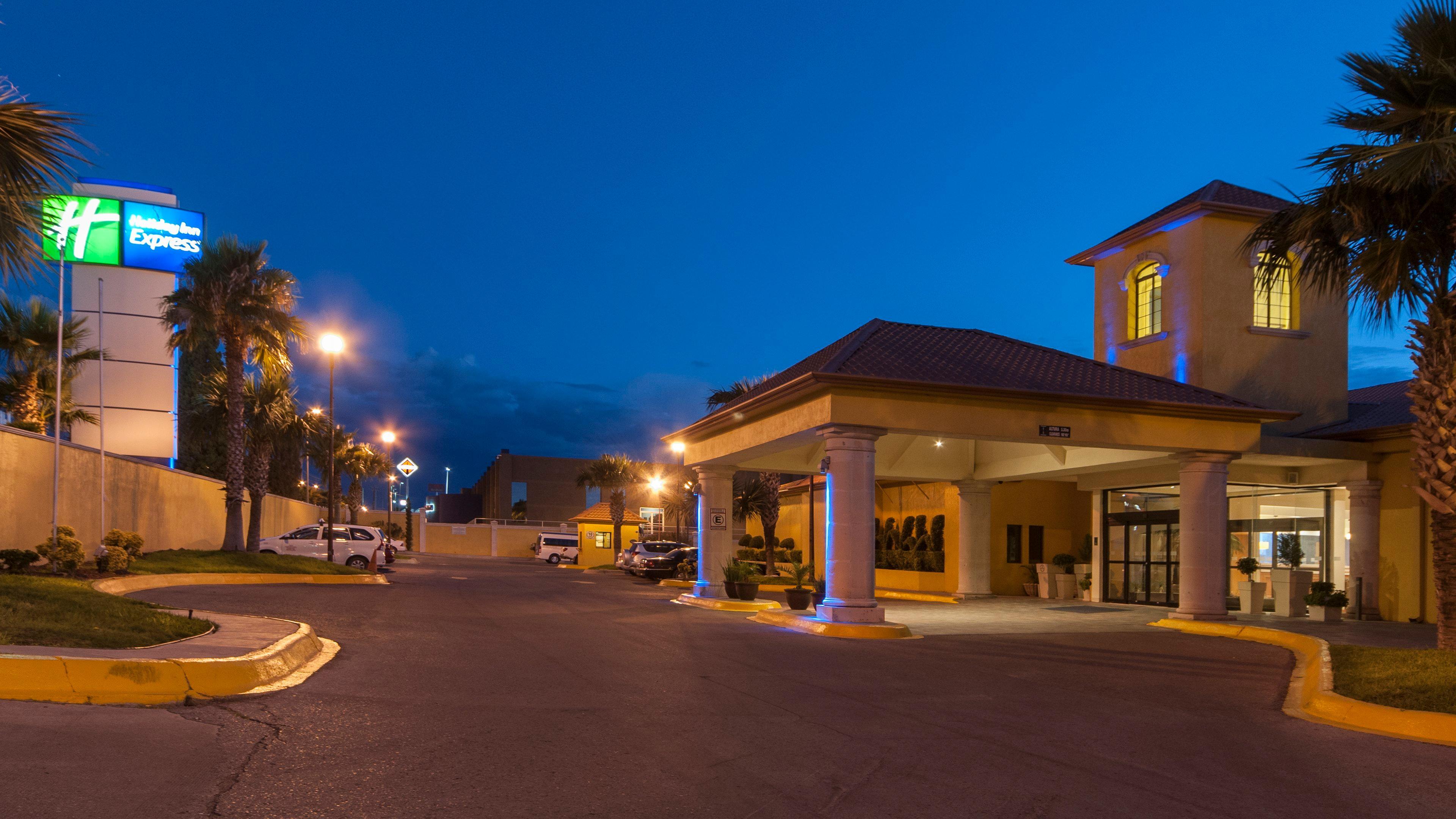 Holiday Inn Express Chihuahua By Ihg Zewnętrze zdjęcie